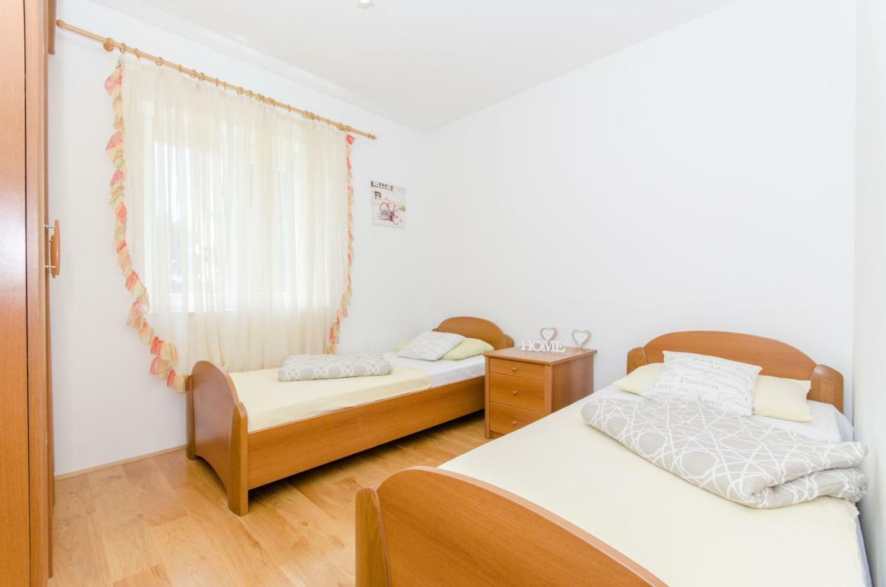 Beach & Park Apartment Kaštela Extérieur photo